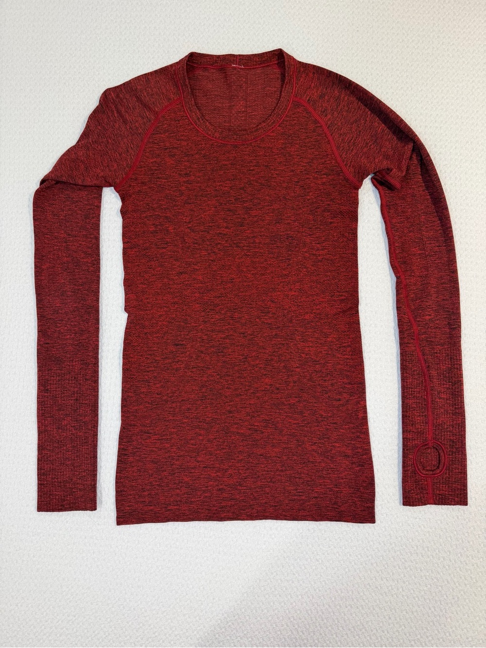 Lululemon athletica Women’s Heathered Deep Red Long Sleeve Crew Size 4